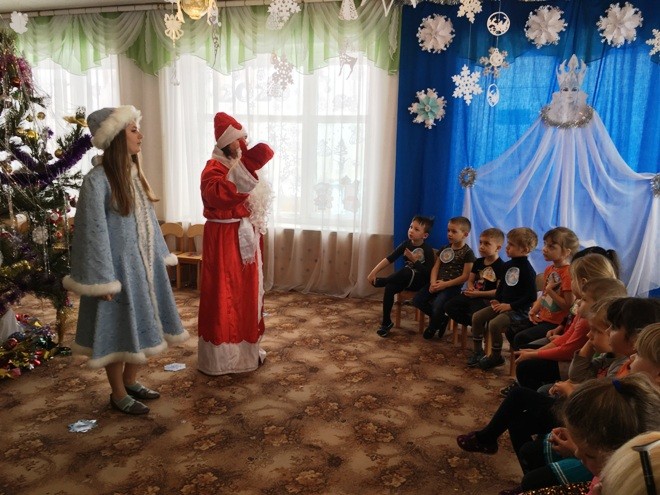 Подробнее о статье Новогодняя викторина в средней группе