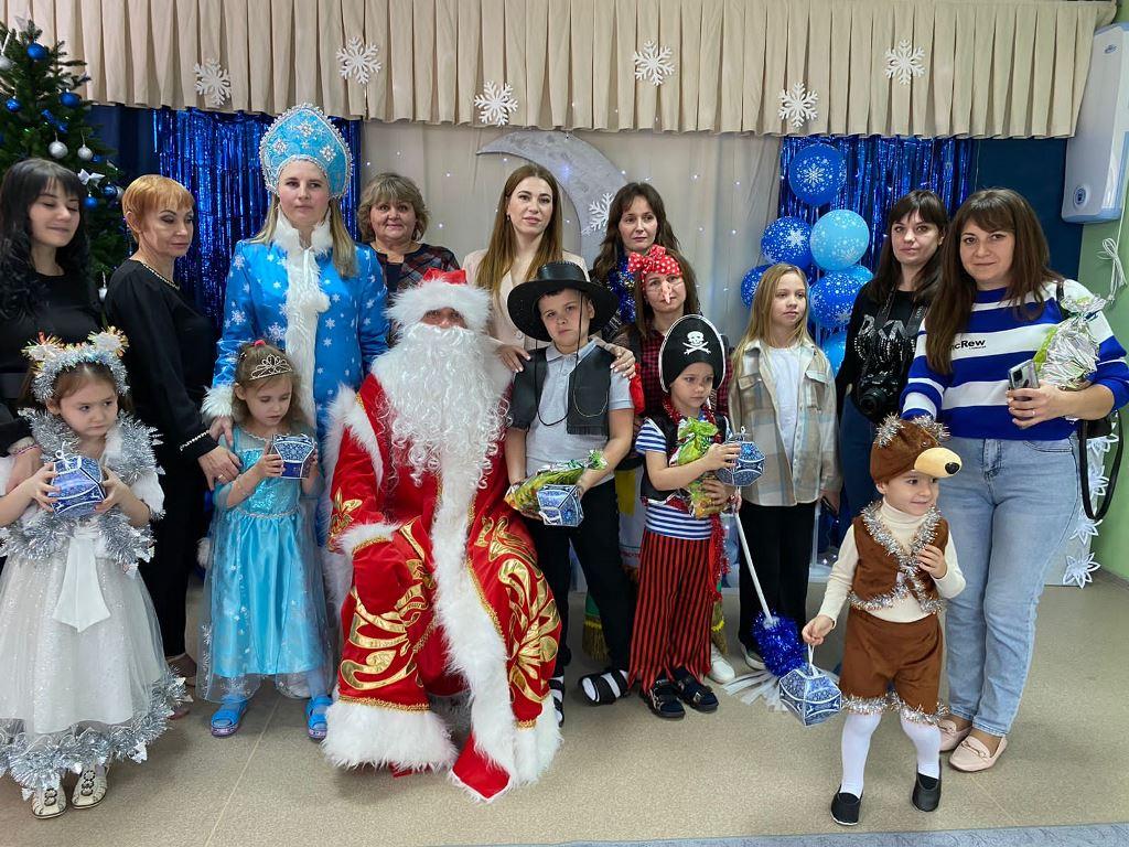 Вы сейчас просматриваете Новогодний утренник «Проделки Бабы Яги»