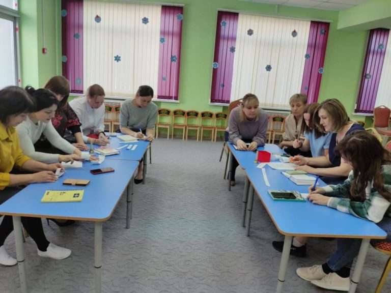 Подробнее о статье Брейн – ринг «Родители и воспитатели – два берега одной реки»