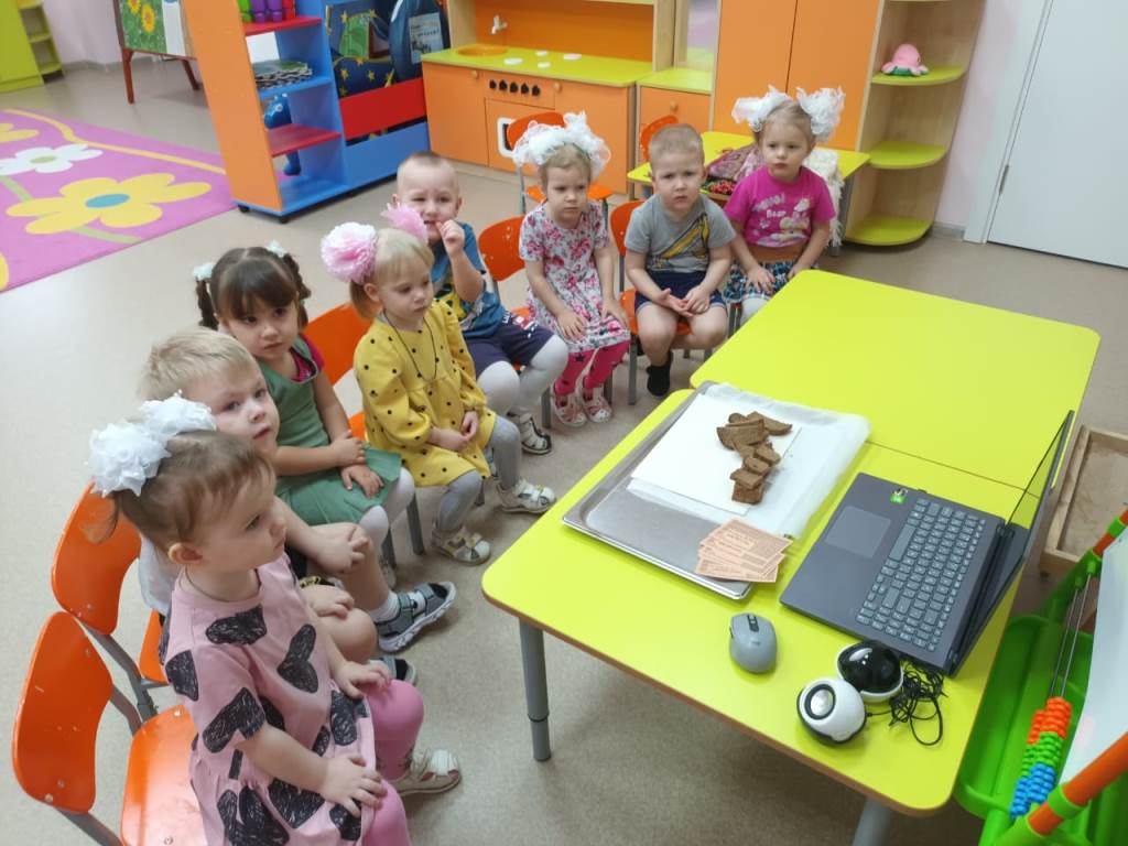 Вы сейчас просматриваете Всероссийская акция памяти «Блокадный хлеб»