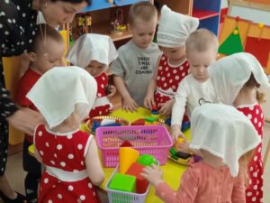 Подробнее о статье Увлекательное занятие «Матрешки-крошки»