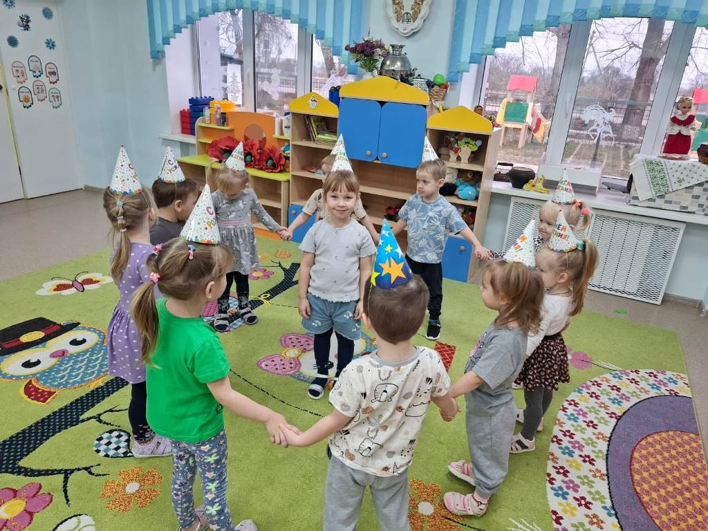 Вы сейчас просматриваете Традиции у малышей