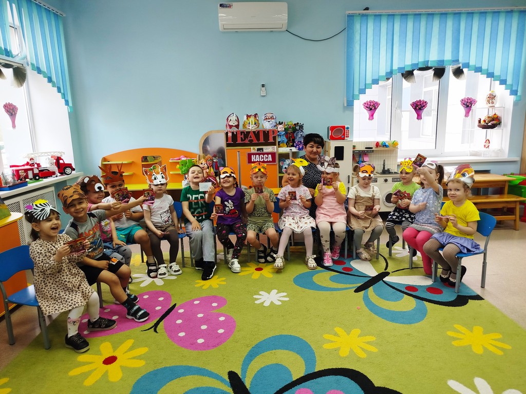 Вы сейчас просматриваете Театральная постановка в группе «Звездочка»