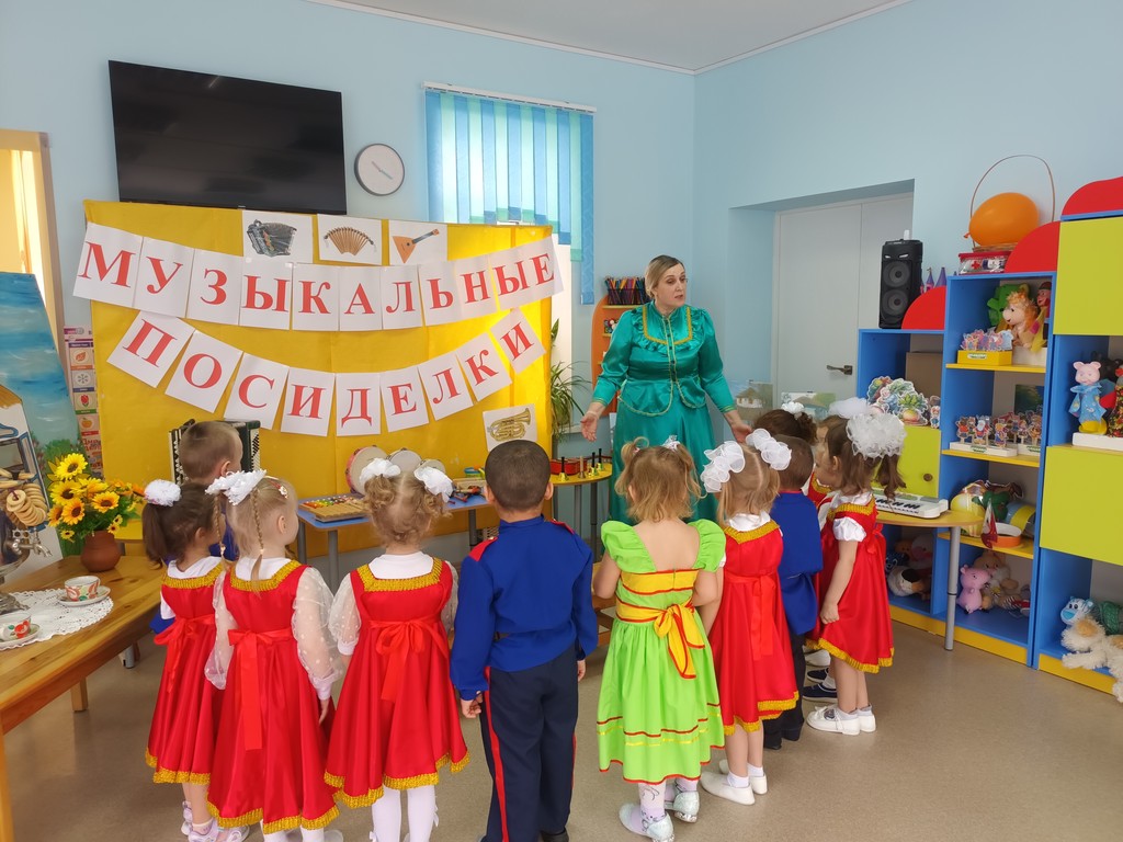 Вы сейчас просматриваете Казачьи музыкальные посиделки